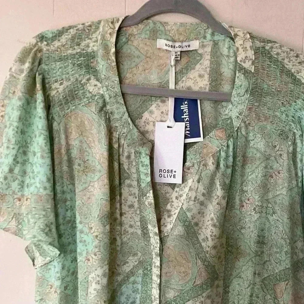 NWT Rose + Olive button Down Polyester Tunic Top … - image 3
